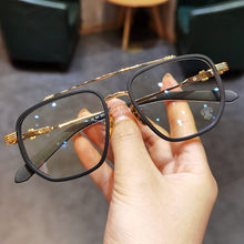 Load image into Gallery viewer, JIANDAN Myopia Glasses Revintage Men And Women Big Face Black Plate Titanium With Several Degrees Of Protection From Radiation