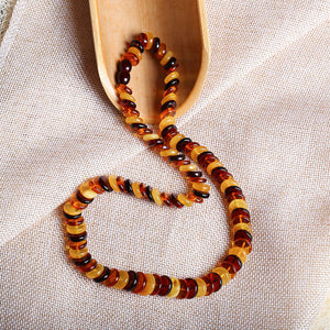 Exclusive original natural beeswax amber with the shape of raw materials combination of multi - treasure necklace