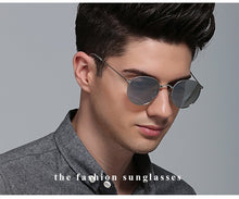 Load image into Gallery viewer, JackJad 2023 3532 POLARIZED Round Metal Style Sunglasses Fold Folding Vintage Brand Design Sun Glasses Oculos De Sol