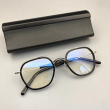 Carica l&#39;immagine nel visualizzatore di Gallery, Japanese Retro Handmade Titanium Glasses Frame Men Square Prescriptipn Eyeglasses Women Optical Myopia Double Beam Eyewear Gafas