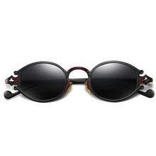 Carica l&#39;immagine nel visualizzatore di Gallery, Occhiali da sole ovali Steampunk in stile giapponese Occhiali da vista con montatura in metallo gotico inciso Occhiali da tiro da strada Occhiali da sole UV400 