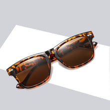 Load image into Gallery viewer, Johnny Depp rectangle Rivet sunglasses women men 2023 red blue yellow leopard wayfaring sun glasses retro oculos de sol feminino