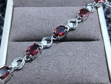 Carica l'immagine nel visualizzatore di Gallery, Fine jewelry Wholesale of 925 sterling silver inlaid Natural Garnet Bracelet
