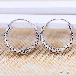 fine jewelry S925 Sterling Silver retro Thai silver hollowed Round Earrings, ladies ear studs, ear studs.