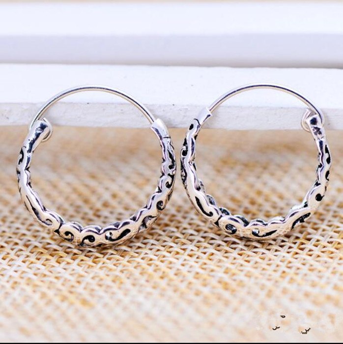 fine jewelry S925 Sterling Silver retro Thai silver hollowed Round Earrings, ladies ear studs, ear studs.