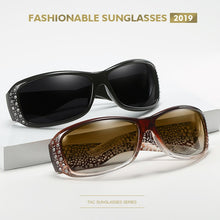 Carica l'immagine nel visualizzatore di Gallery, KUJUNY   Sunglasses Women's Polarized Sun Glasses With Diamonds Classic Retro Eyewear Ladies able Sunglass