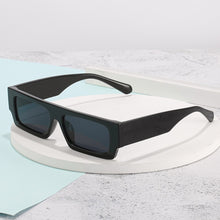 Carica l&#39;immagine nel visualizzatore di Gallery, Occhiali da sole rettangolari leopardati Kachawoo da donna occhiali da vista flat top da uomo quadrati semplici neri bianchi unisex europei 
