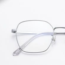 Carica l&#39;immagine nel visualizzatore di Gallery, KatKani Retro Titanium Polygonal Glasses Frame For Men And Women Ultralight Decorative Optical Prescription Glasses Frame K32227