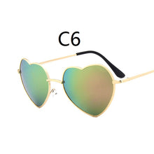 Load image into Gallery viewer, Korea Harajuku Retro Color Sunglasses Transparent Gradient Round Face Love Heart Sunglasses
