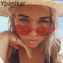 Load image into Gallery viewer, Korea Harajuku Retro Color Sunglasses Transparent Gradient Round Face Love Heart Sunglasses