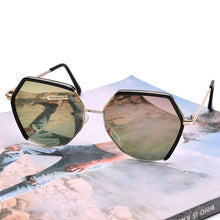 Load image into Gallery viewer, Korea ulzzang Harajuku streetwear vintage personality sunglasses women ins simple casual female Vintage sunglasses