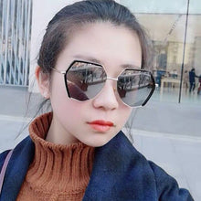 Load image into Gallery viewer, Korea ulzzang Harajuku streetwear vintage personality sunglasses women ins simple casual female Vintage sunglasses