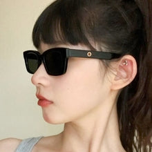 Carica l&#39;immagine nel visualizzatore di Gallery, Korean Style Small Rectangular Female Sunglasses Retro Shade Small Glasses Leopard Print Hip-hop Transparent Sunglasses
