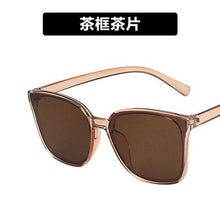 Load image into Gallery viewer, Korean Style Sunglasses for Men /women Summer Harajuku  Sun Glasses Female Retro Rivet Eyewear UV400 Gafas De Sol