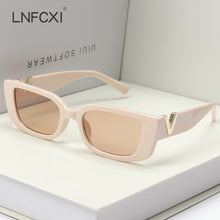 Carica l&#39;immagine nel visualizzatore di Gallery, LNFCXI Occhiali da sole Cat Eye retrò con montatura piccola per donna 2022 V Occhiali da sole da uomo Occhiali da sole in gelatina con cerniere in metallo 