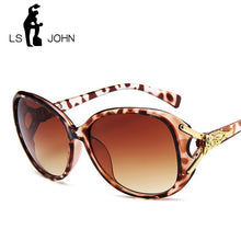 Load image into Gallery viewer, LS JOHN Top Quality Women Butterfly Sunglasses  Women&#39;s Vintage Summer Sun glass Goggles UV400 Eyeglasses