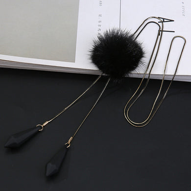 New Fashion All-match Sweater Pom Pom Long Pendant Necklaces For Women Elegant Female Pompon Fur Necklace N1096