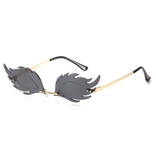Carica l&#39;immagine nel visualizzatore di Gallery, Ladies Frameless Fish Sunglasses  Flame Feather Sun glasses  Retro Ladies Metal  Glasses UV400 Ocean Tablets