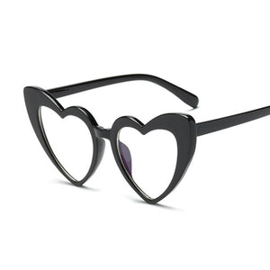 Ladies Heart Shaped Sunglasses Plastic Women Brand Designer Rimless LOVE Clear Ocean Lenses Sun Glasses Oculos
