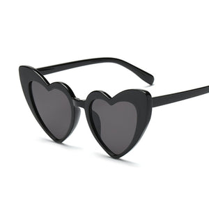 Ladies Heart Shaped Sunglasses Plastic Women Brand Designer Rimless LOVE Clear Ocean Lenses Sun Glasses Oculos