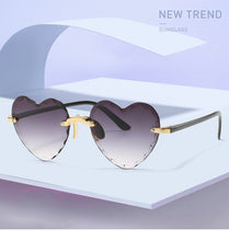 Carica l'immagine nel visualizzatore di Gallery, Ladies Heart Shaped Sunglasses metal Women Brand Designer Fashion Rimless Gradient Sun Glasses Oculos UV400