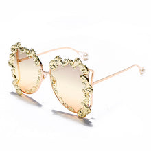 Carica l&#39;immagine nel visualizzatore di Gallery, Ladies Retro Sunglasses Big Brand Designer Uv400 Glasses Female Gradient Black Shadow  Glasses