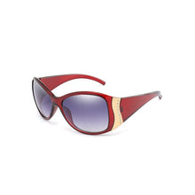 Load image into Gallery viewer, Ladies Wide-Edge Point Diamond Sunglasses Outdoor Leisure Vacation Sun-Shading Glasses Uv400 Oculos Sol Feminino