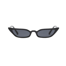 Carica l&#39;immagine nel visualizzatore di Gallery, Ladies retro cat eye sunglasses retro small frame UV400 glasses small frame cat eye ladies sunglasses glasses очки X*