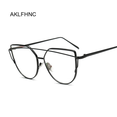 Montature per occhiali Lady Cat Eye per donna Occhiali da vista oversize sexy con montatura in metallo Designer di marca Occhiali da vista trasparenti