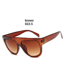 Carica l&#39;immagine nel visualizzatore di Gallery, Lady Flat top Oversized Sunglasses Women Retro Female Big Frames UV400 Cat Eye Sunglass Electroplated Rivet Sun Glasses Shades