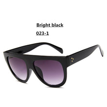 Carica l&#39;immagine nel visualizzatore di Gallery, Lady Flat top Oversized Sunglasses Women Retro Female Big Frames UV400 Cat Eye Sunglass Electroplated Rivet Sun Glasses Shades