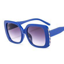 Load image into Gallery viewer, Large Frame Red and Green Color Men&#39;s and Women&#39;s Sunglasses Personality Versatile Trend Sunglasses