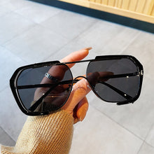 Load image into Gallery viewer, Large frame square Sunglasses women retro Sunglasses unisex ultraviolet eye protection sun glasses