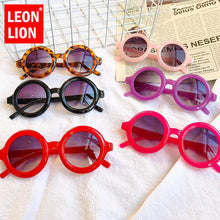 Load image into Gallery viewer, LeonLion 2023 Korean Round Children&#39;s Sunglasses Small Oval Sun Glasses for Boys/Girls Cute Glasses Retro Gafas De Sol Mujer