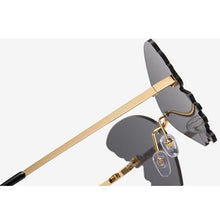 Load image into Gallery viewer, LeonLion 2023 Butterfly Retro Sunglasses Women Oversized Glasses Women Vintage Eyeglasses Women Rimless Oculos De Sol Feminino