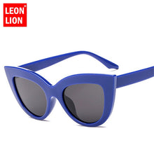 Carica l'immagine nel visualizzatore di Gallery, LeonLion 2023 Caramelle Cat Eye Occhiali da sole Donne Occhiali da sole in plastica Classic Vintage Outdoor Oculos De Sol Gafas UV400 