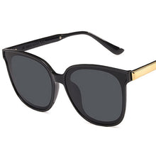 Load image into Gallery viewer, LeonLion 2023 Cateye Sunglasses Women Brand Designer Retro Glasses Women Vintage Sunglasses Women  Oculos De Sol Feminino