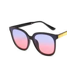 Load image into Gallery viewer, LeonLion 2023 Cateye Sunglasses Women Brand Designer Retro Glasses Women Vintage Sunglasses Women  Oculos De Sol Feminino