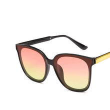 Load image into Gallery viewer, LeonLion 2023 Cateye Sunglasses Women Brand Designer Retro Glasses Women Vintage Sunglasses Women  Oculos De Sol Feminino
