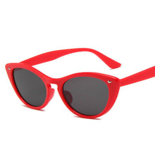 Load image into Gallery viewer, LeonLion 2023 Cateye Sunglasses Women  Retro Glasses Women Vintage Eyeglasses For Women Mirror Oculos De Sol Feminino
