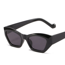 Carica l&#39;immagine nel visualizzatore di Gallery, LeonLion 2023 Cateye Women Sunglasses  Brand Glasses Women/Men Brand Designer Eyeglasses For Women/Men Small Frame Okulary