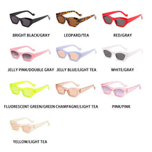 Carica l&#39;immagine nel visualizzatore di Gallery, LeonLion 2023 Cateye Women Sunglasses  Brand Glasses Women/Men Brand Designer Eyeglasses For Women/Men Small Frame Okulary