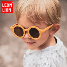 Load image into Gallery viewer, LeonLion 2023 Child Sunglasses Round Sun Glasses For Baby Eyeglasses Brand Designer Sunglasses Kids Candy Color Glasses