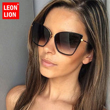 Load image into Gallery viewer, LeonLion 2023 Classic Alloy Sunglasses Women Vintage Cat Eye Gradient Mens Sun Glasses Travel UV400 Vintage Oculos Feminino