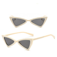 Load image into Gallery viewer, LeonLion 2023 Crystal Triangle Sunglasses Women Ocean Lens Classic Vintage Sun Glasses Outdoor UV400 Oculos De Sol Masculino