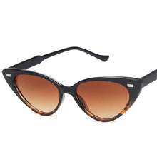 Load image into Gallery viewer, LeonLion 2023 Cateye Women Sunglasses Lady  Vintage Sun Glasses Retro Mirror Oculos De Sol Feminino UV400