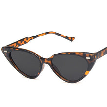 Load image into Gallery viewer, LeonLion 2023 Cateye Women Sunglasses Lady  Vintage Sun Glasses Retro Mirror Oculos De Sol Feminino UV400