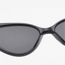 Load image into Gallery viewer, LeonLion 2023 Cateye Women Sunglasses Lady  Vintage Sun Glasses Retro Mirror Oculos De Sol Feminino UV400