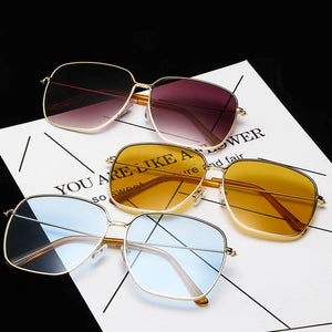2022 Fashion Metal Women Sunglasses Mirror Classic Large frame Retro Street Beat Glasses Travel Oculos De Sol UV400