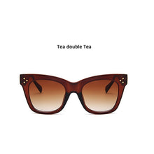 Load image into Gallery viewer, LeonLion 2023 Square Sunglasses Women  Brand Glasses Men Vintage Travel Street Beat Oculos De Sol Gafas UV400